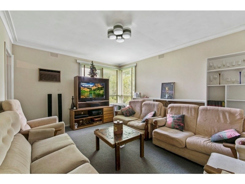 8 Jennifer Street, Noble Park North VIC 3174