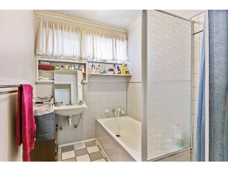 8 Jennifer Street, Noble Park North VIC 3174