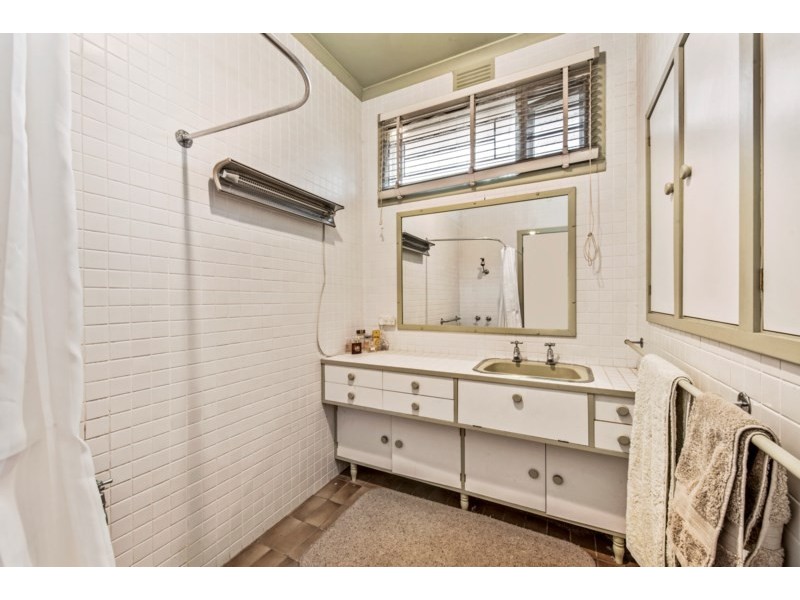 28 Theodore Avenue, Noble Park VIC 3174