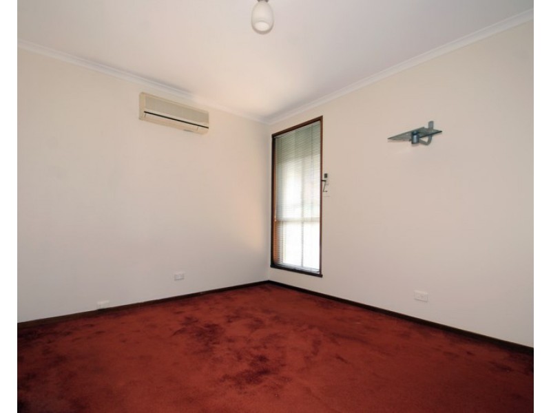 2/96 Ross Street, Dandenong VIC 3175