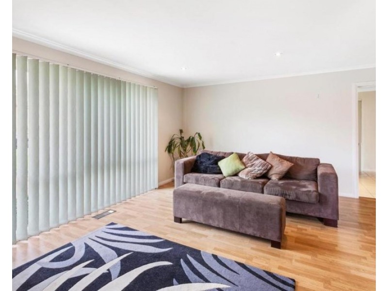 1/38 Blackwood Drive, Narre Warren VIC 3805