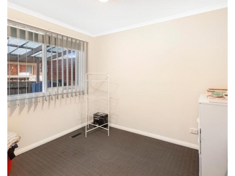 1/38 Blackwood Drive, Narre Warren VIC 3805