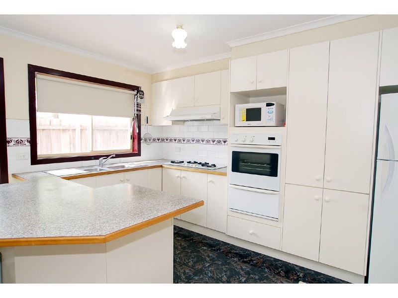 2 Leeson Place, Keysborough VIC 3173