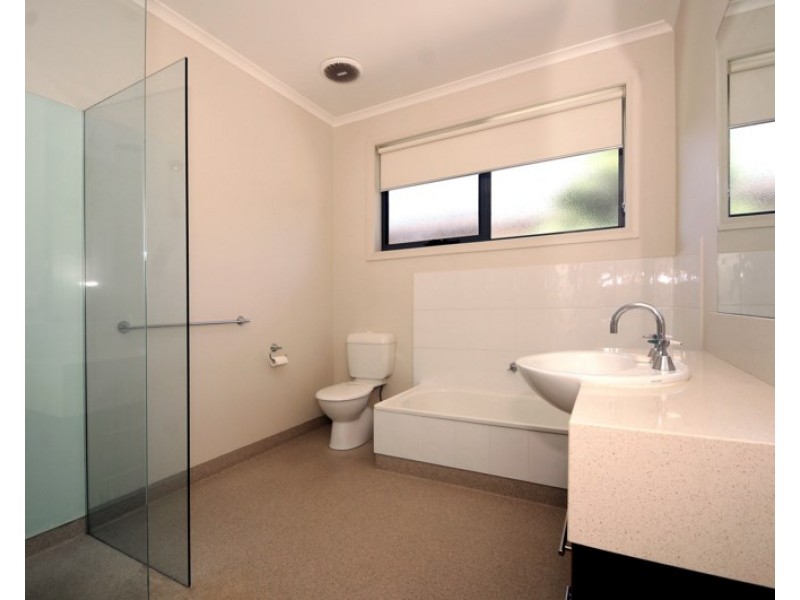 1/21 Fintonia Road, Noble Park VIC 3174