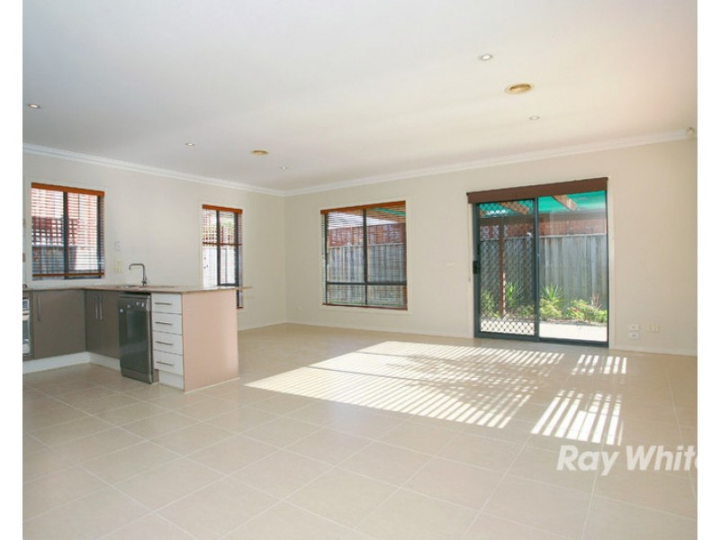 2/137 Keylana Drive, Keysborough VIC 3173