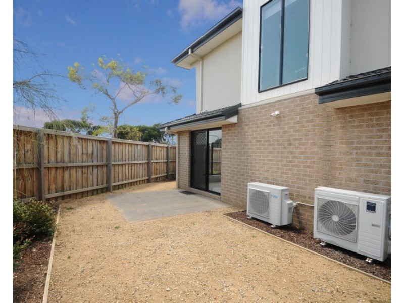 2/78 Wells Road, Seaford VIC 3198