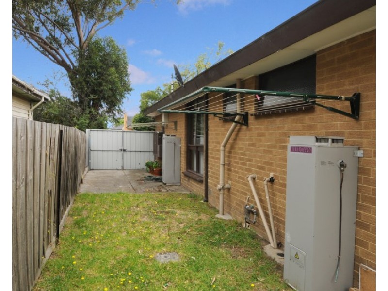 2/26 Burns Avenue, Clayton South VIC 3169