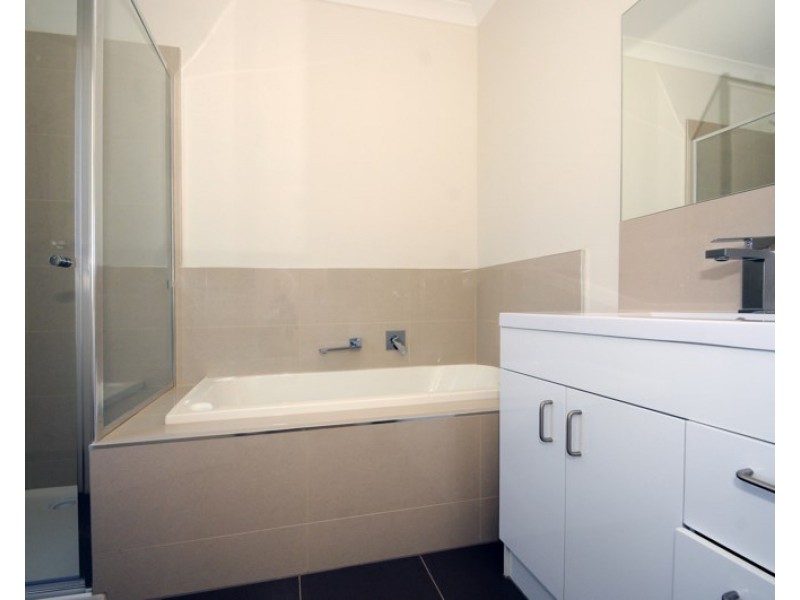 2/22 Pickett Street, Dandenong VIC 3175