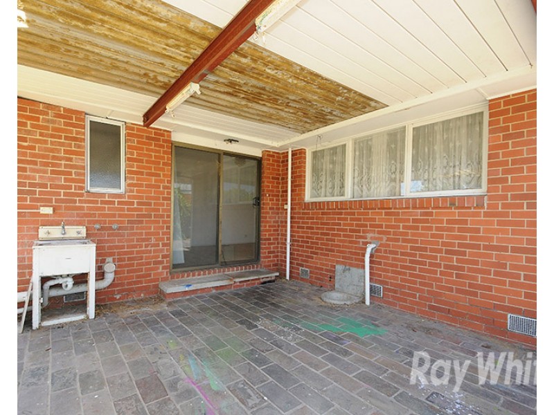 5 Burraneer Drive, Keysborough VIC 3173