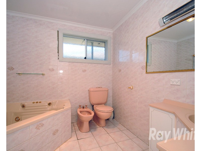 5 Burraneer Drive, Keysborough VIC 3173