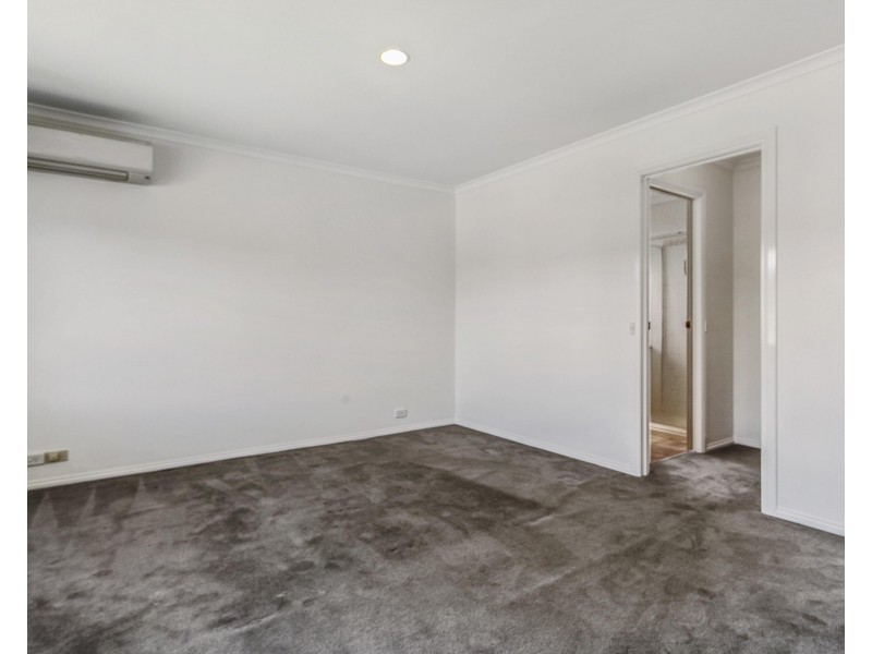 93 Hennessy Way, Dandenong North VIC 3175