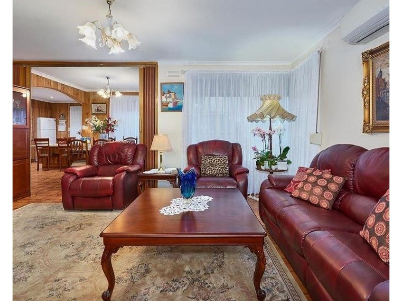 16 Bloomfield Road, Noble Park VIC 3174