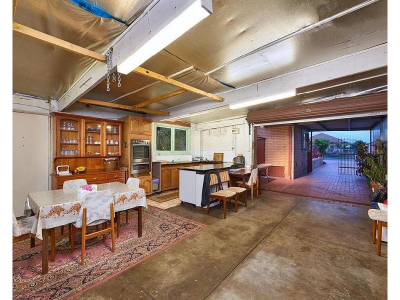 16 Bloomfield Road, Noble Park VIC 3174