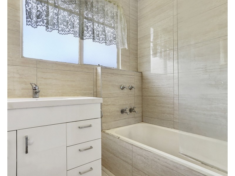 10 Prunus Grove, Doveton VIC 3177