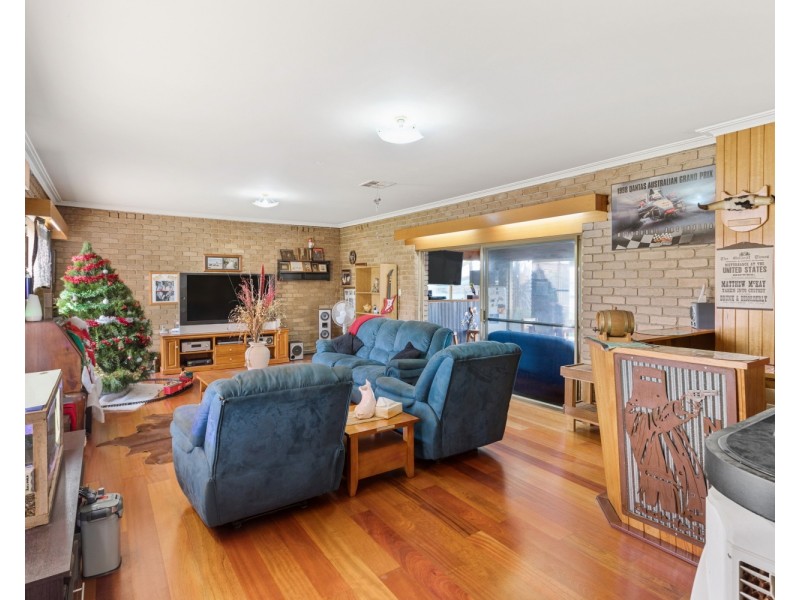 16 Larbert Road, Noble Park VIC 3174