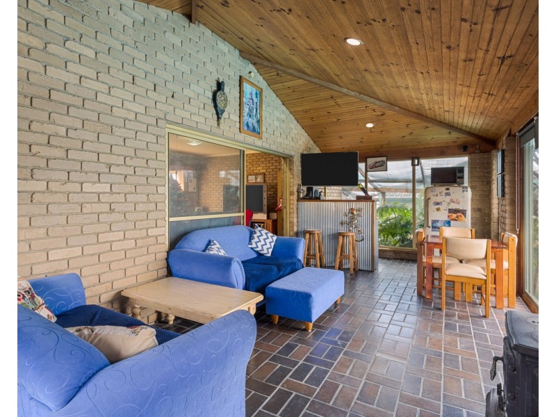 16 Larbert Road, Noble Park VIC 3174