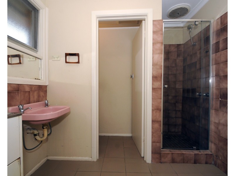 1/30 Lawn Road, Noble Park VIC 3174