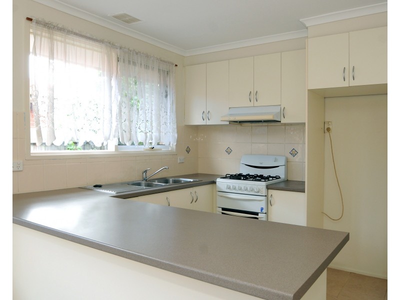 13 Springvalley Crescent, Keysborough VIC 3173