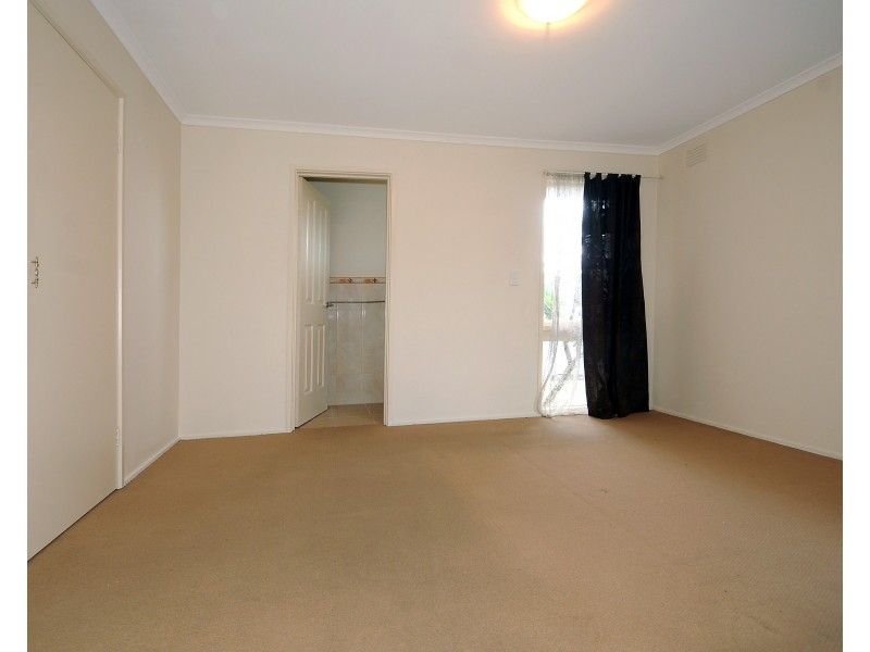 13 Springvalley Crescent, Keysborough VIC 3173