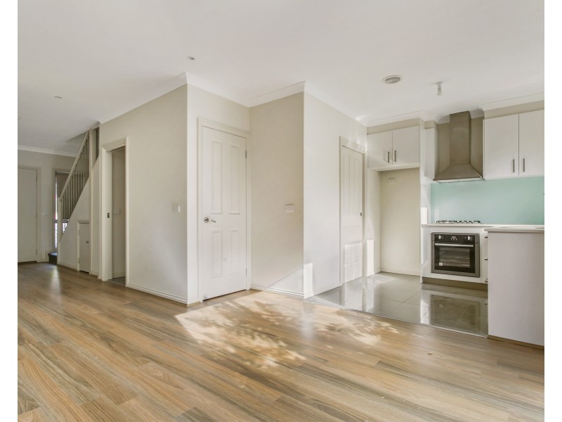 2/39 Macpherson Street, Dandenong VIC 3175