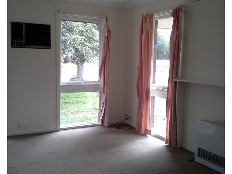 32 Wallarano Drive, Noble Park VIC 3174