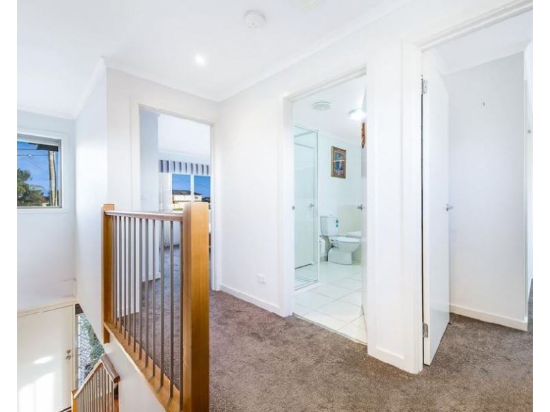 1/233 Westall Road, Clayton South VIC 3169