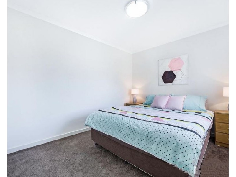 1/233 Westall Road, Clayton South VIC 3169