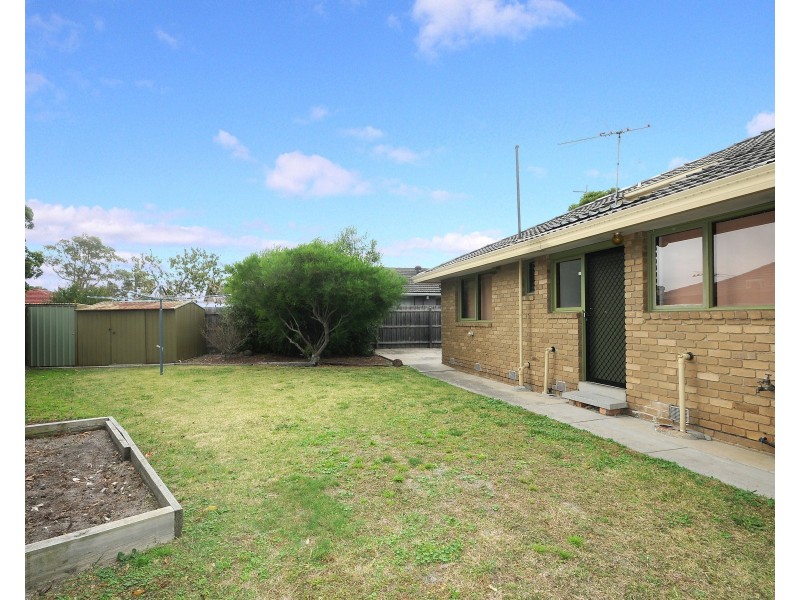 1 Garden Court, Keysborough VIC 3173