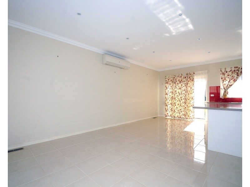 3/35 Leman Crescent, Noble Park VIC 3174