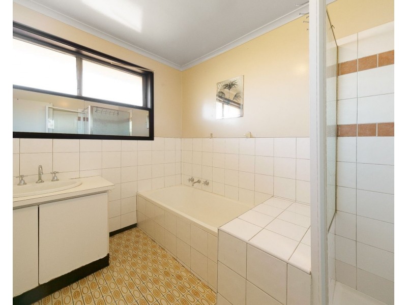 4/120 Kelvinside Road, Noble Park VIC 3174