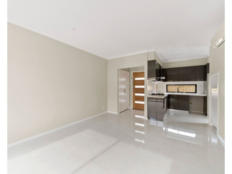 2/12 Masters Street, Dandenong VIC 3175