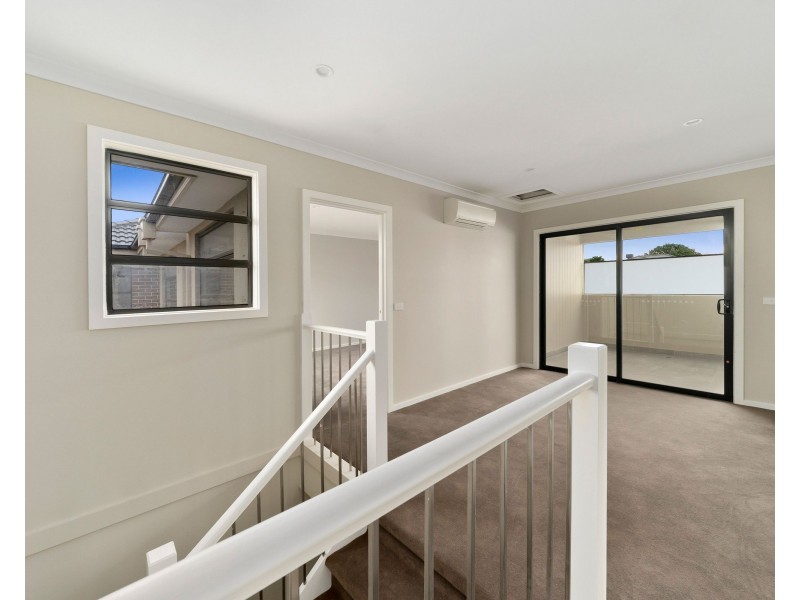 2/12 Masters Street, Dandenong VIC 3175