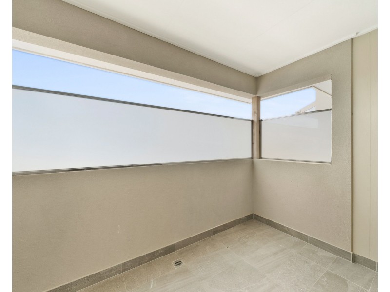 2/12 Masters Street, Dandenong VIC 3175