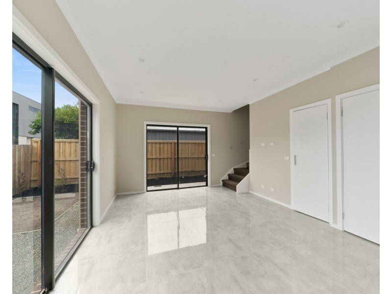 4/12 Masters Street, Dandenong VIC 3175
