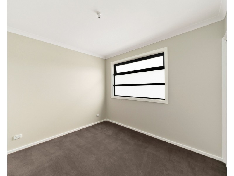 4/12 Masters Street, Dandenong VIC 3175
