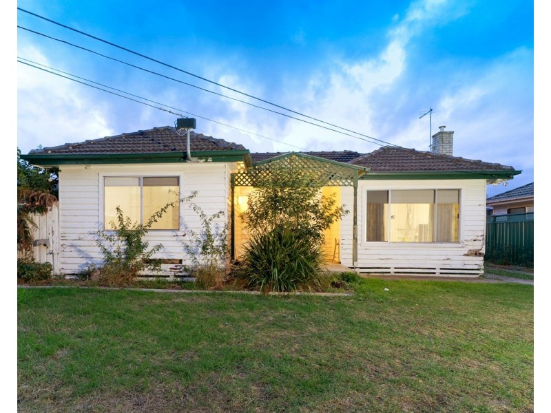 15 Jeffers Street, Noble Park VIC 3174
