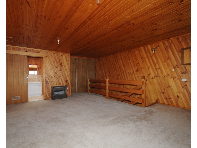 18 Currawong Street, Keysborough VIC 3173