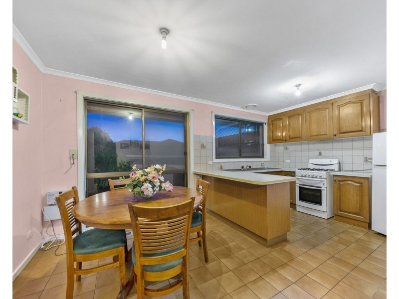 2/49 Leonard Avenue, Noble Park VIC 3174