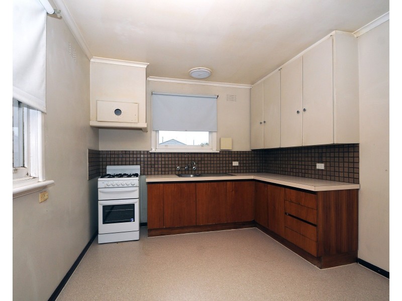 9 Broadoak Street, Noble Park VIC 3174