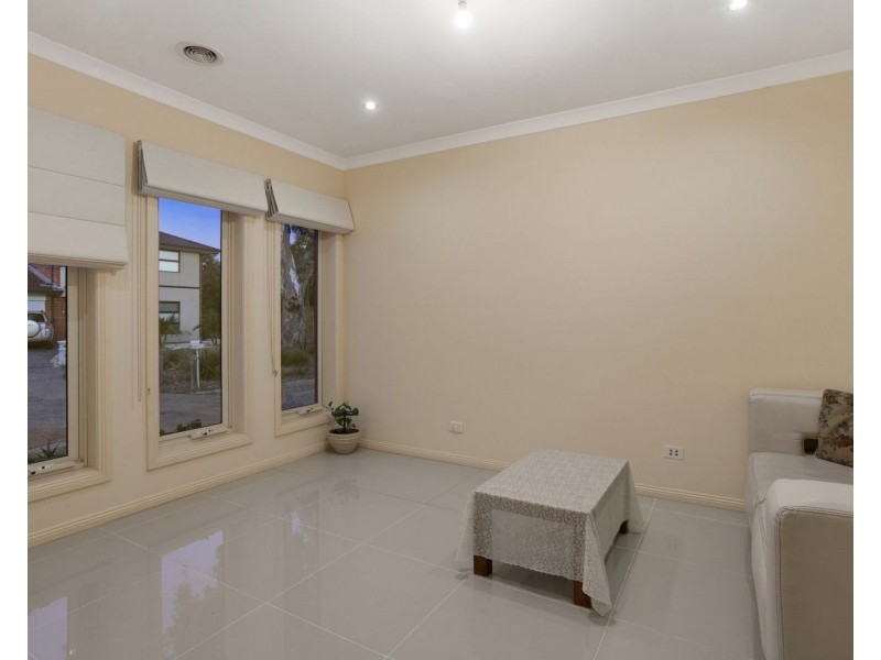 4 Obec Mews, Dandenong VIC 3175