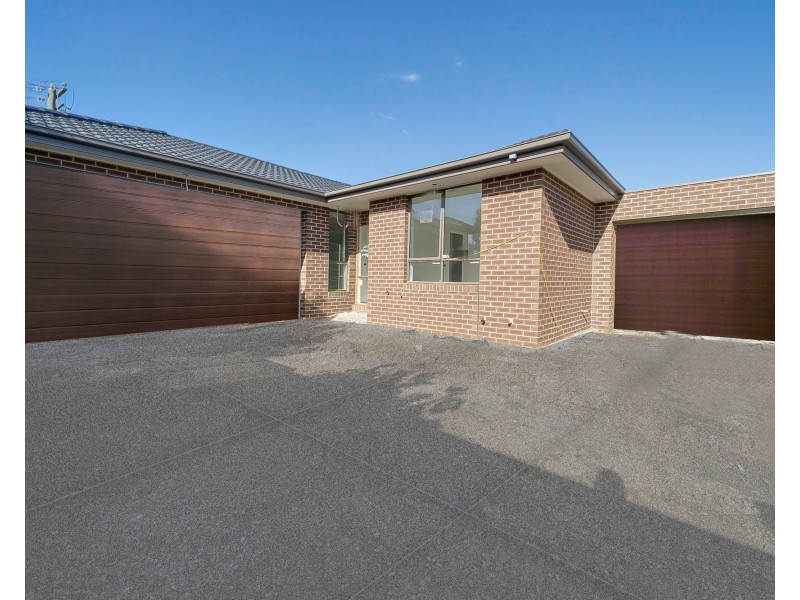 2/16 King George Parade, Dandenong VIC 3175