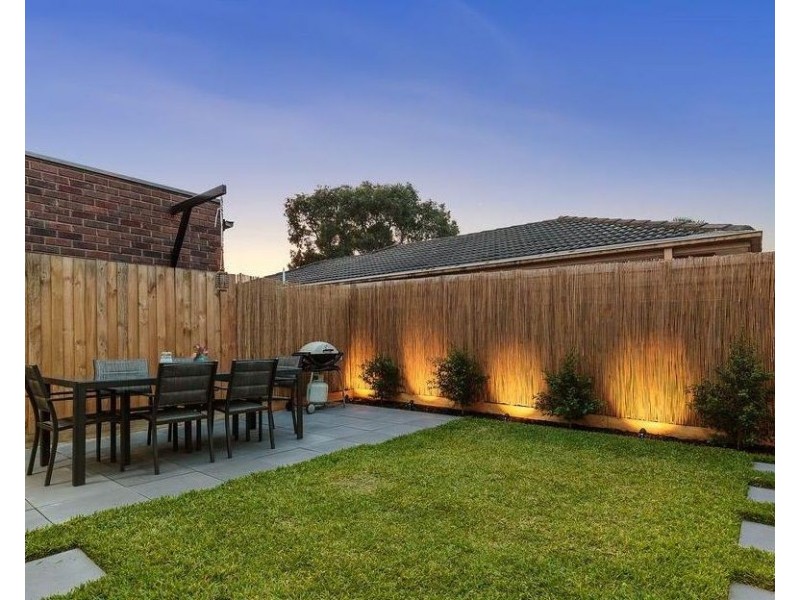 2/163 Dandelion Drive, Rowville VIC 3178