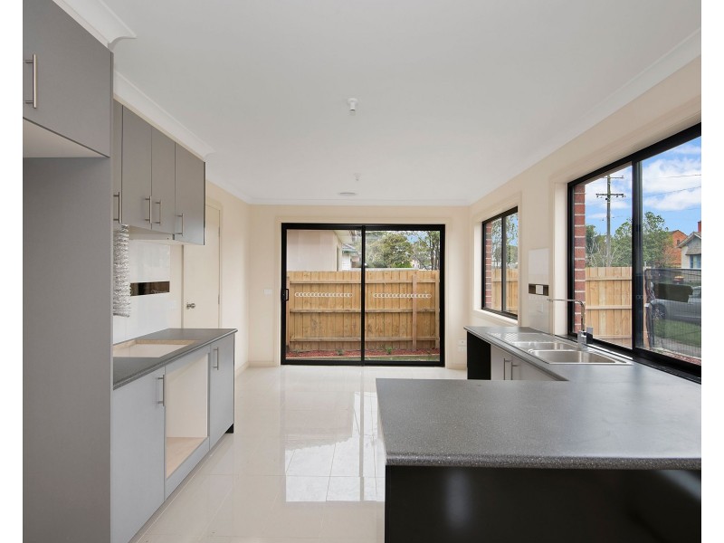 10/69-71 Potter Street, Dandenong VIC 3175