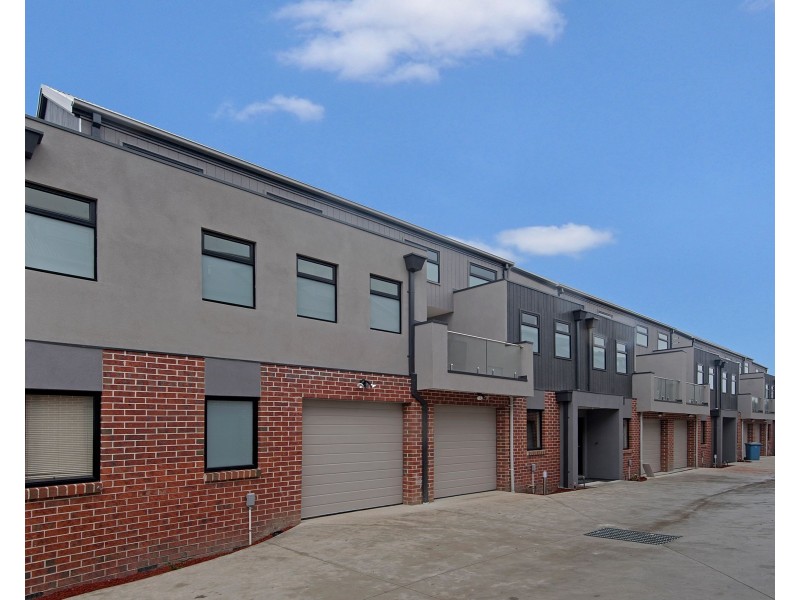 10/69-71 Potter Street, Dandenong VIC 3175