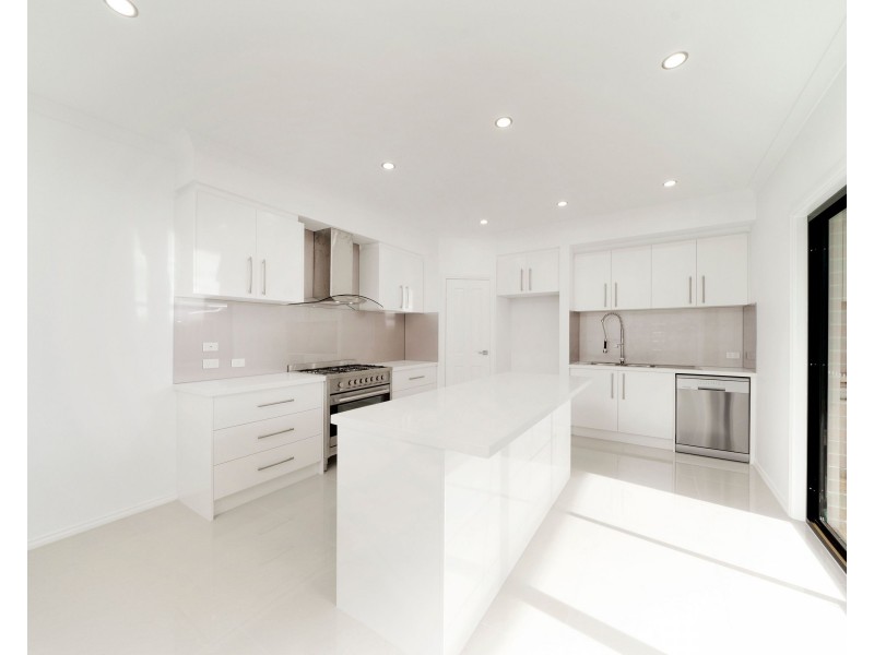 18 Cooper Street, Springvale South VIC 3172