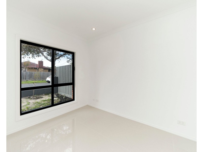 18 Cooper Street, Springvale South VIC 3172