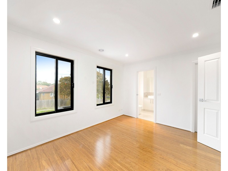 18 Cooper Street, Springvale South VIC 3172