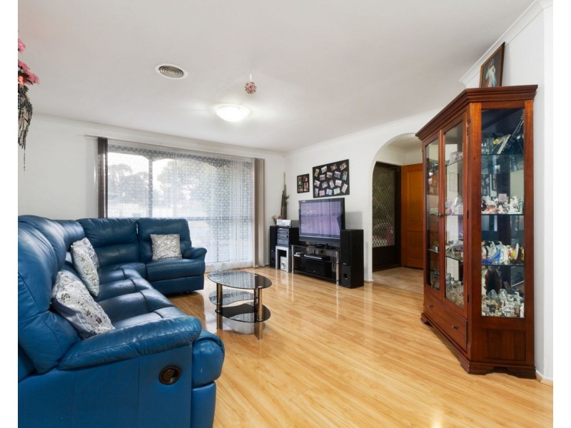 1 Willow Drive, Hampton Park VIC 3976