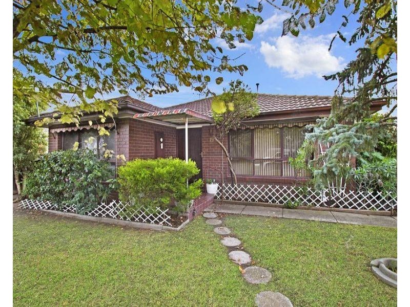 19 Tully Road, Clarinda VIC 3169