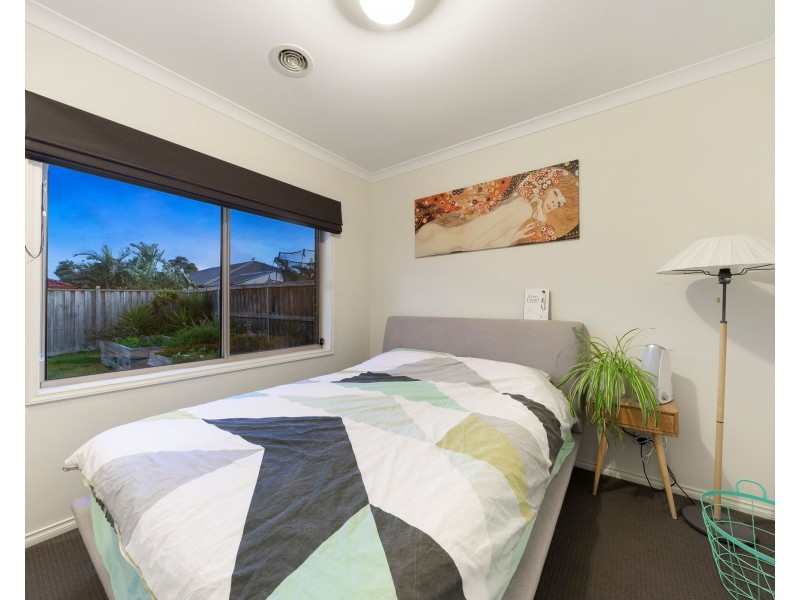 11 Wild Scotchman Way, Cranbourne East VIC 3977